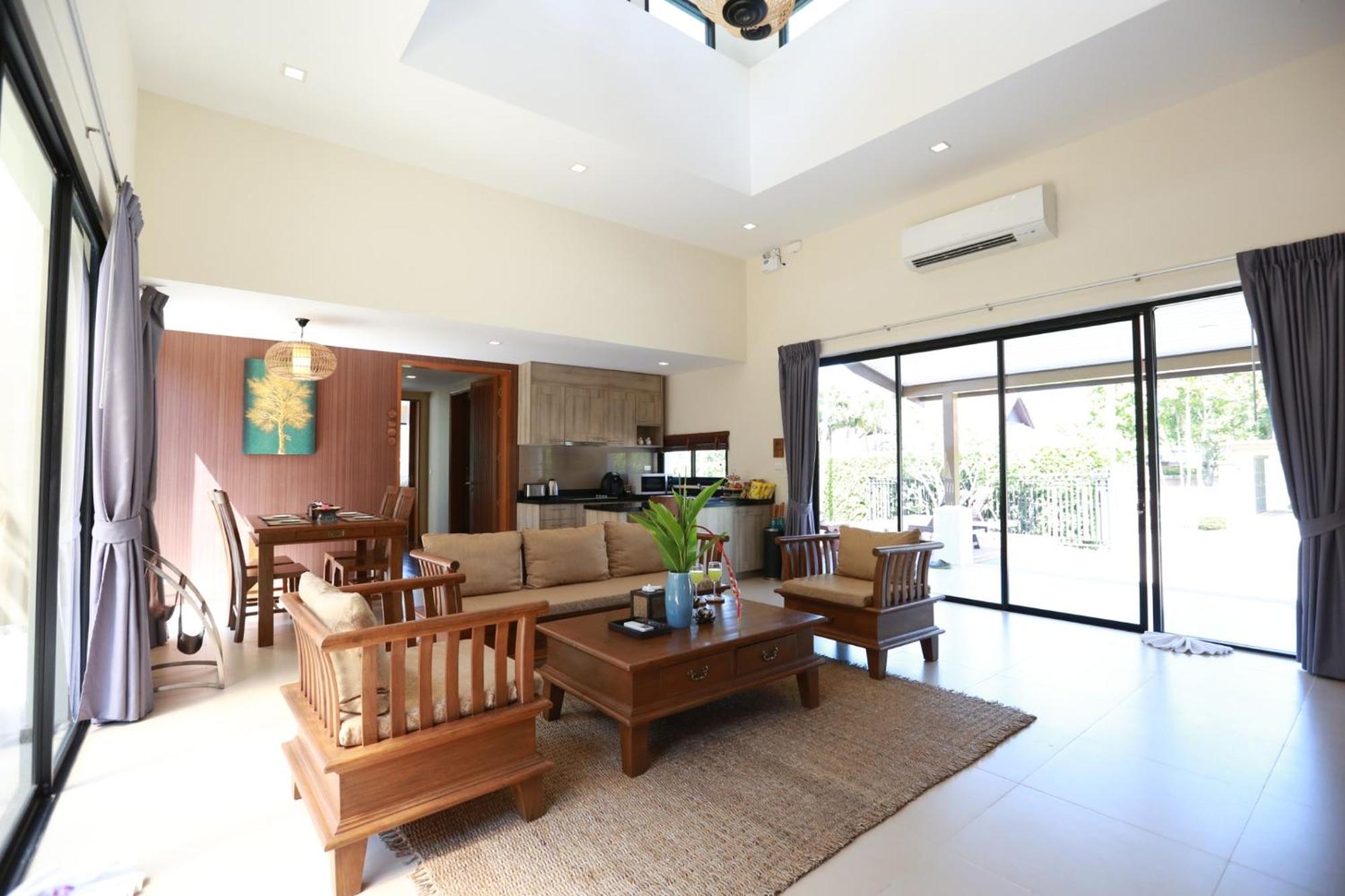 Ozone Villa Phuket Pa Khlok Kültér fotó