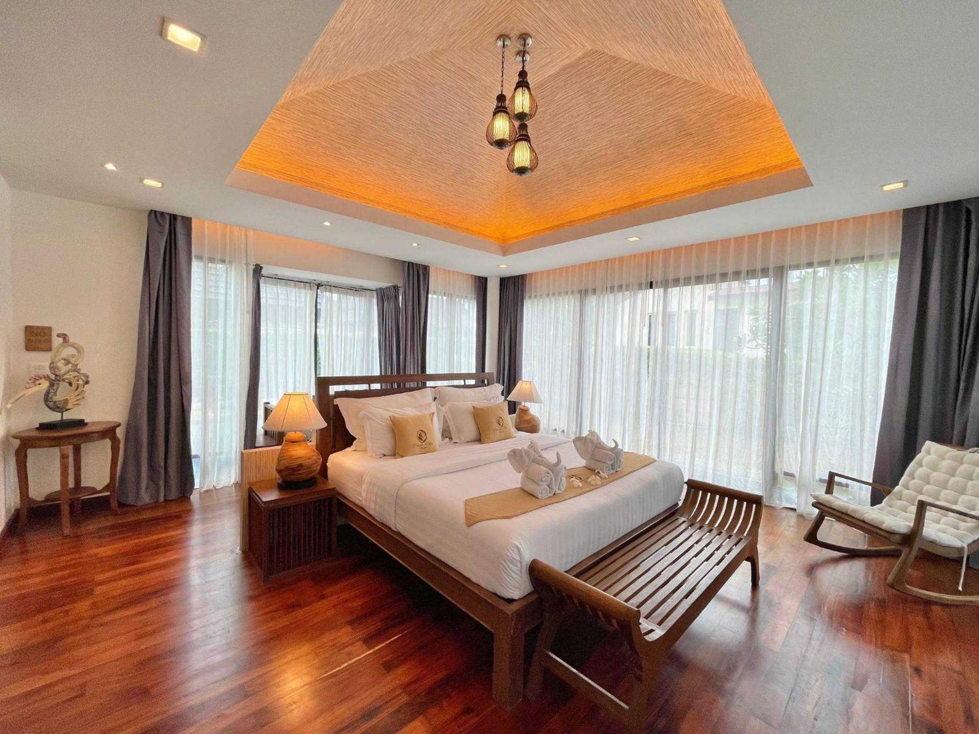 Ozone Villa Phuket Pa Khlok Kültér fotó
