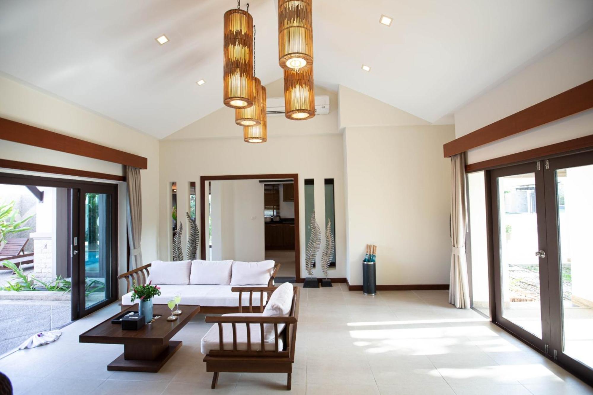 Ozone Villa Phuket Pa Khlok Kültér fotó