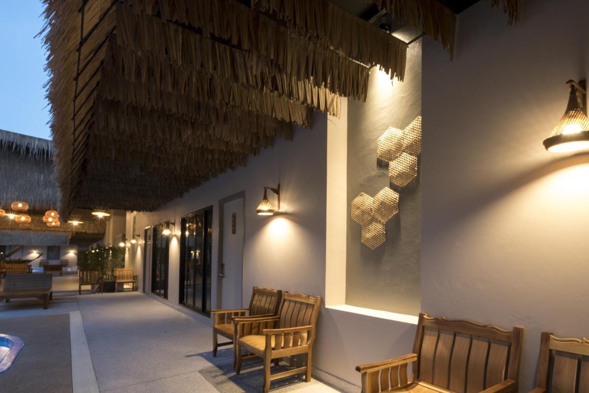 Ozone Villa Phuket Pa Khlok Kültér fotó
