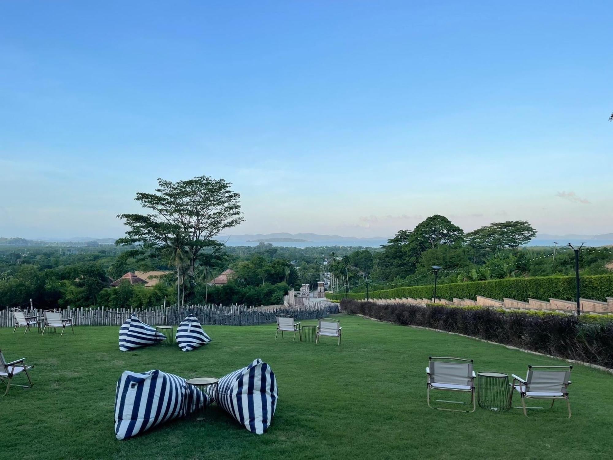 Ozone Villa Phuket Pa Khlok Kültér fotó